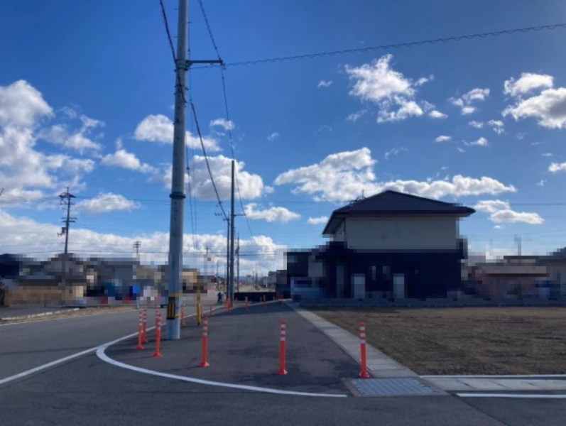 南国市篠原　2号地　新築戸建の前面道路含む現地写真
