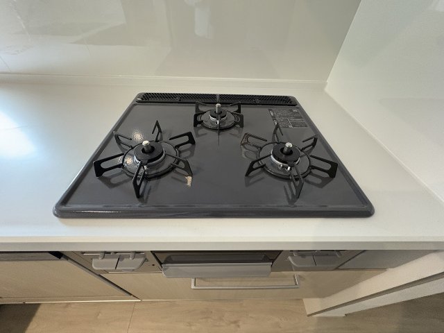 【キッチン】 | 福岡市東区八田3丁目2期　1号棟（全4棟）【仲介手数料無料・0円】 | 現地写真。