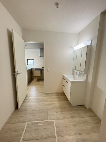 【洗面所】 | 福岡市東区八田3丁目2期　1号棟（全4棟）【仲介手数料無料・0円】 | 現地写真。