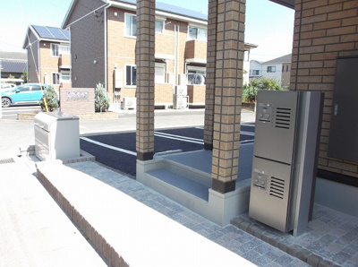 【その他共用部分】 | カミーノ | 宅配ボックス、専用ゴミ捨て場完備