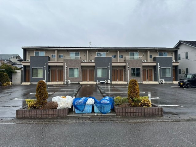 宮崎市日向市江良町 １棟青パートの外観