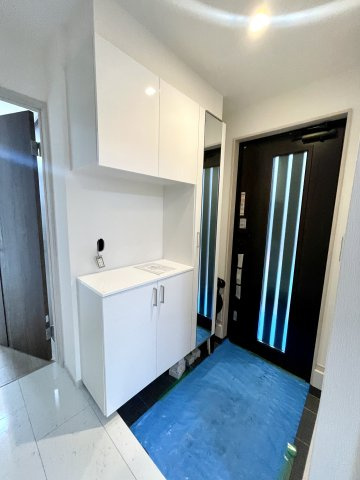 練馬区土支田4丁目　新築戸建限定1棟の玄関