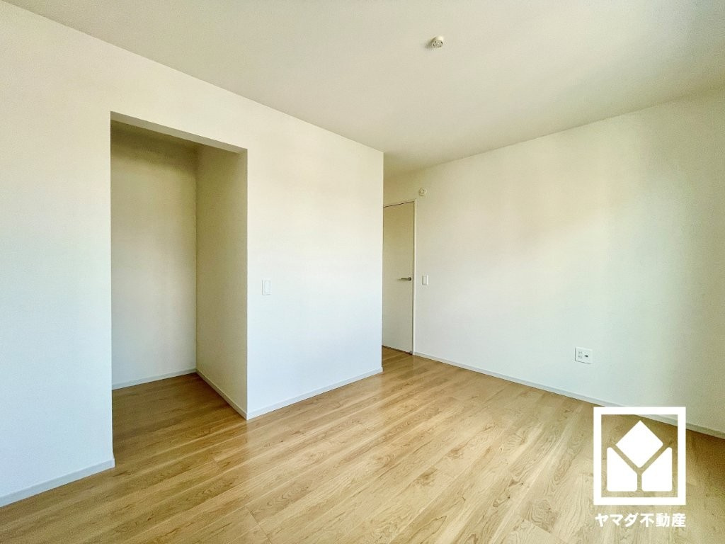 宇治市小倉町蓮池　2期　1号棟の洋室