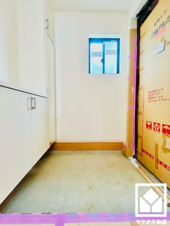 宇治市小倉町蓮池　2期　1号棟の玄関