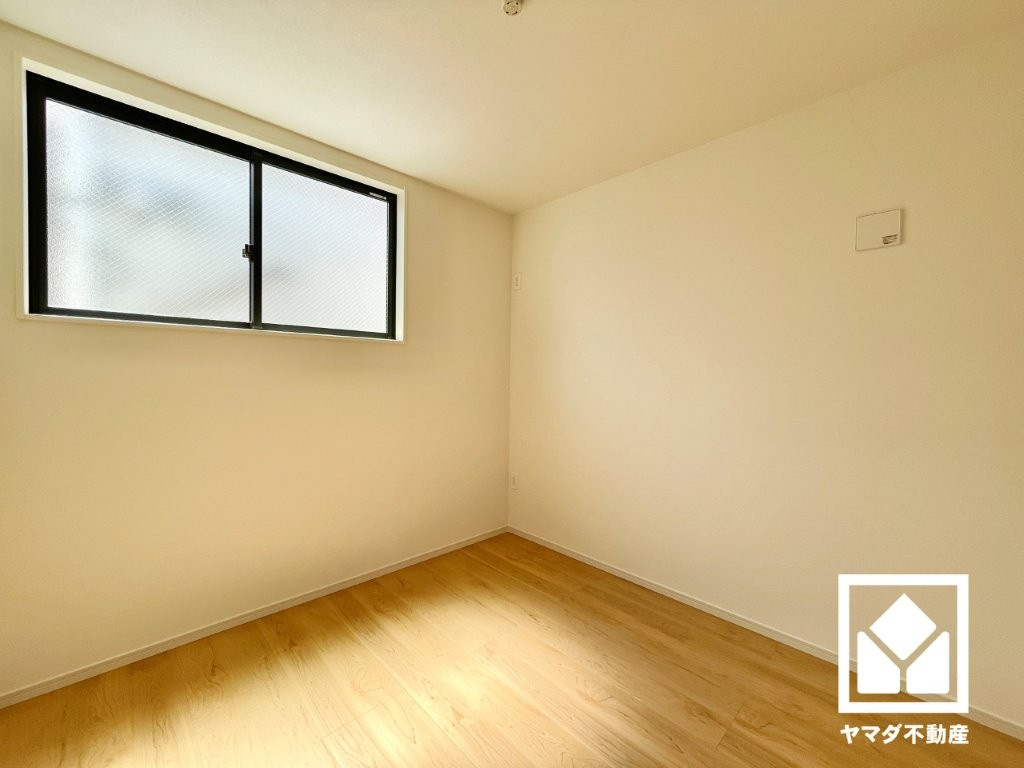 宇治市小倉町蓮池　2期　1号棟の洋室