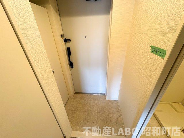 アバンサール清水丘の玄関