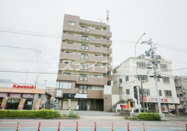 青山ビルの外観