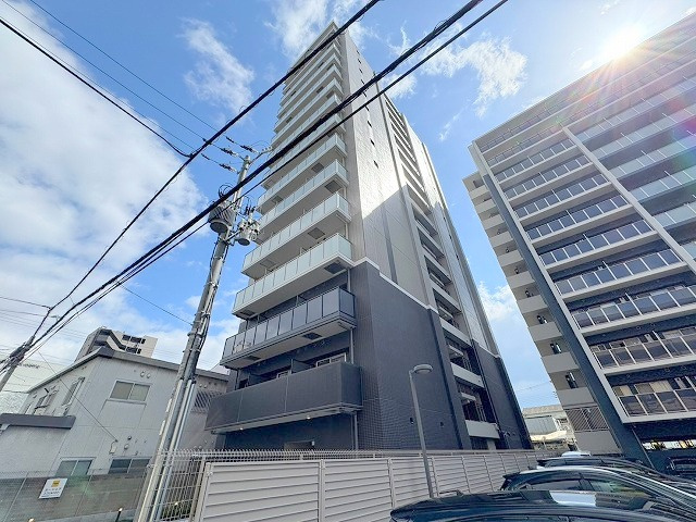 エスリード新大阪アヴァンの外観