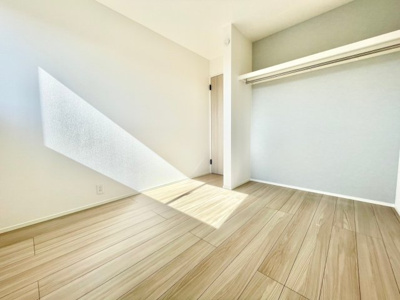 【洋室】 | 潮来市日の出5丁目1号棟 | ご見学はお気軽に0476-37-3888までお問合せ下さい！