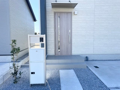 【エントランス】 | 潮来市日の出5丁目1号棟 | 【祝完成】ご見学はお気軽に0476-37-3888までお問合せ下さい！