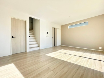 【居間・リビング】 | 潮来市日の出5丁目1号棟 | ご見学はお気軽に0476-37-3888までお問合せ下さい！