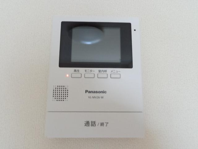 チェリーヒルズⅢのセキュリティ|カメラ付インターホン
