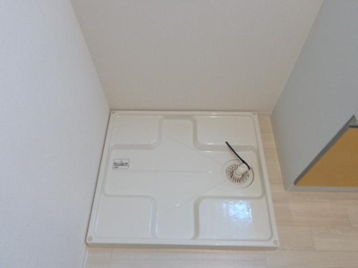 【その他】 | チェリーヒルズⅢ | 洗濯機置場