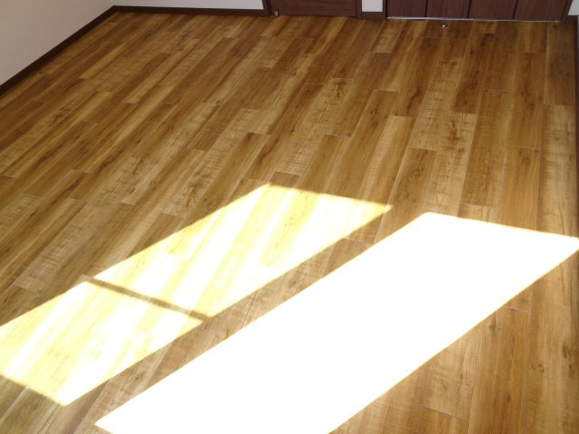 メゾンアクアの洋室