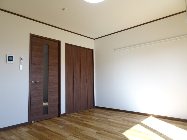 メゾンアクアの洋室