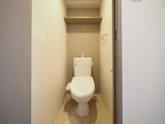 【トイレ】 | S-RESIDENCE阿波座bouncy | 落ち着いた色調のトイレです