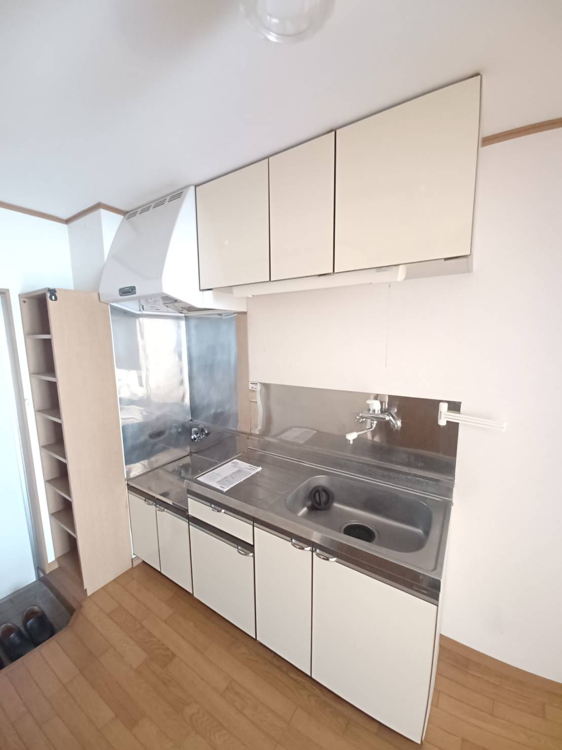 サンハイツKのキッチン|退去前の為、同仕様物件内のお部屋の参考画像となります。