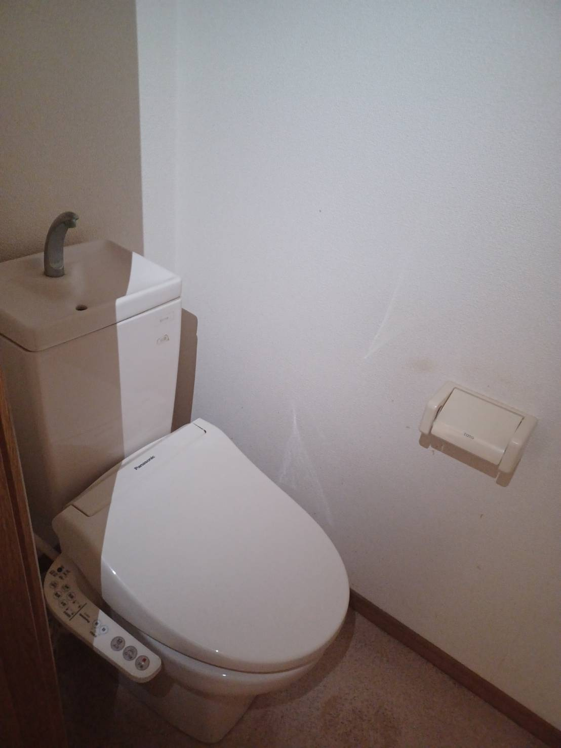 サンハイツKのトイレ|退去前の為、同仕様物件内のお部屋の参考画像となります。