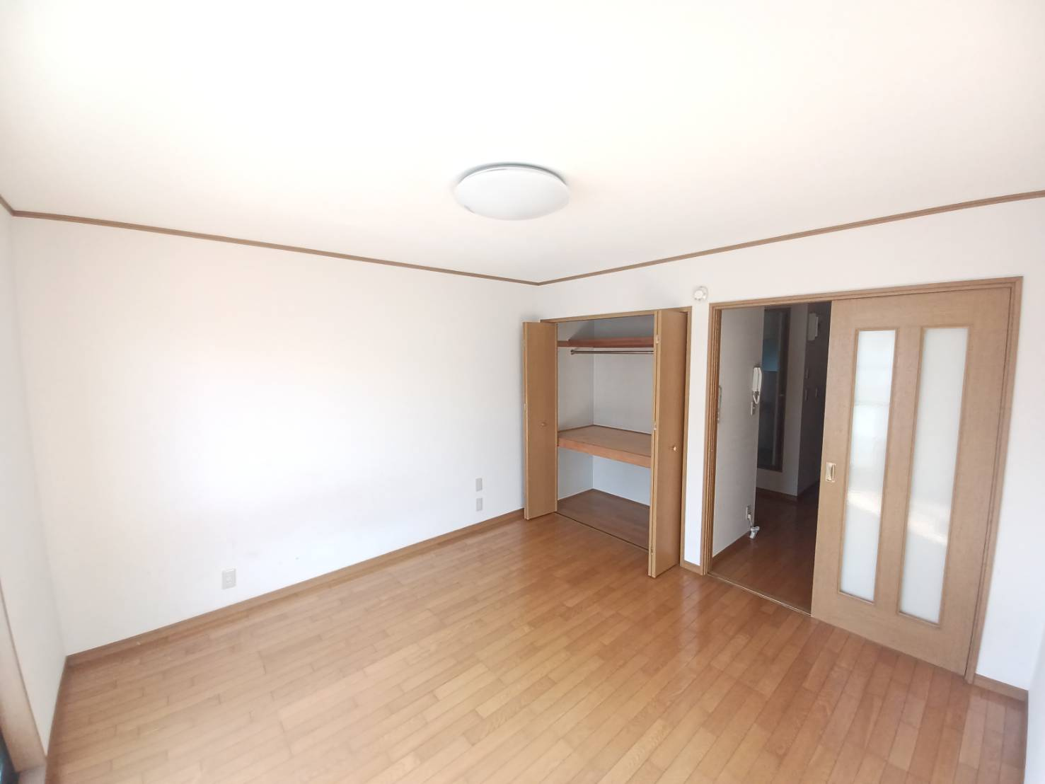 サンハイツKの洋室|退去前の為、同仕様物件内のお部屋の参考画像となります。