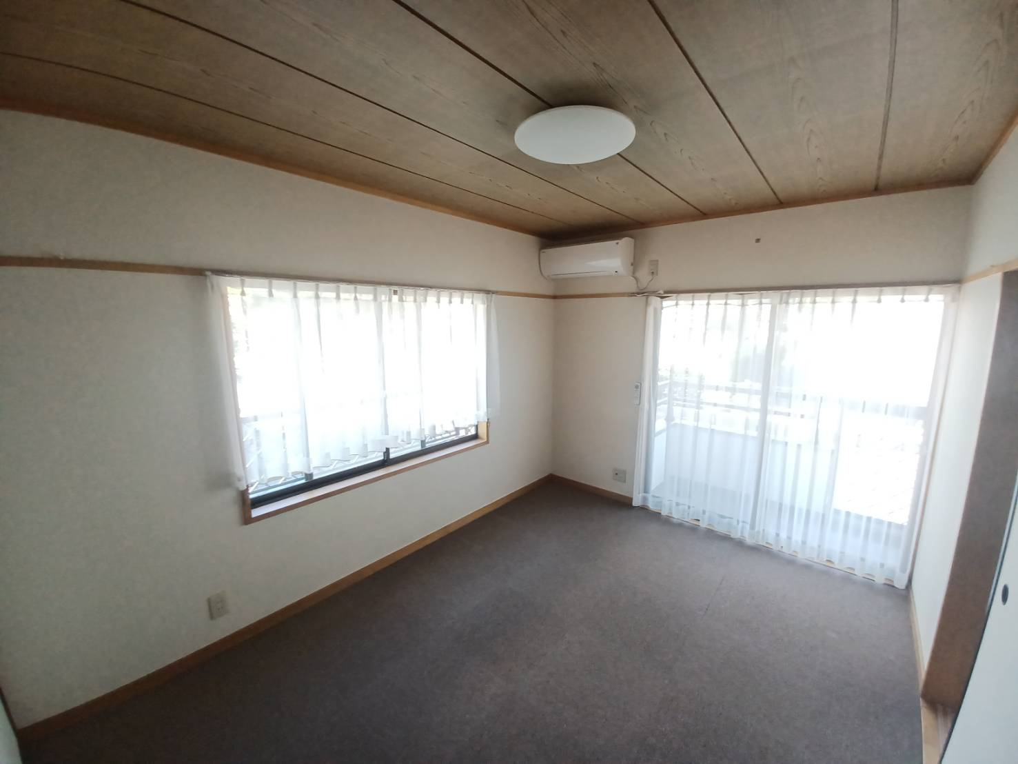 SSハイツ　郷ケ丘の洋室