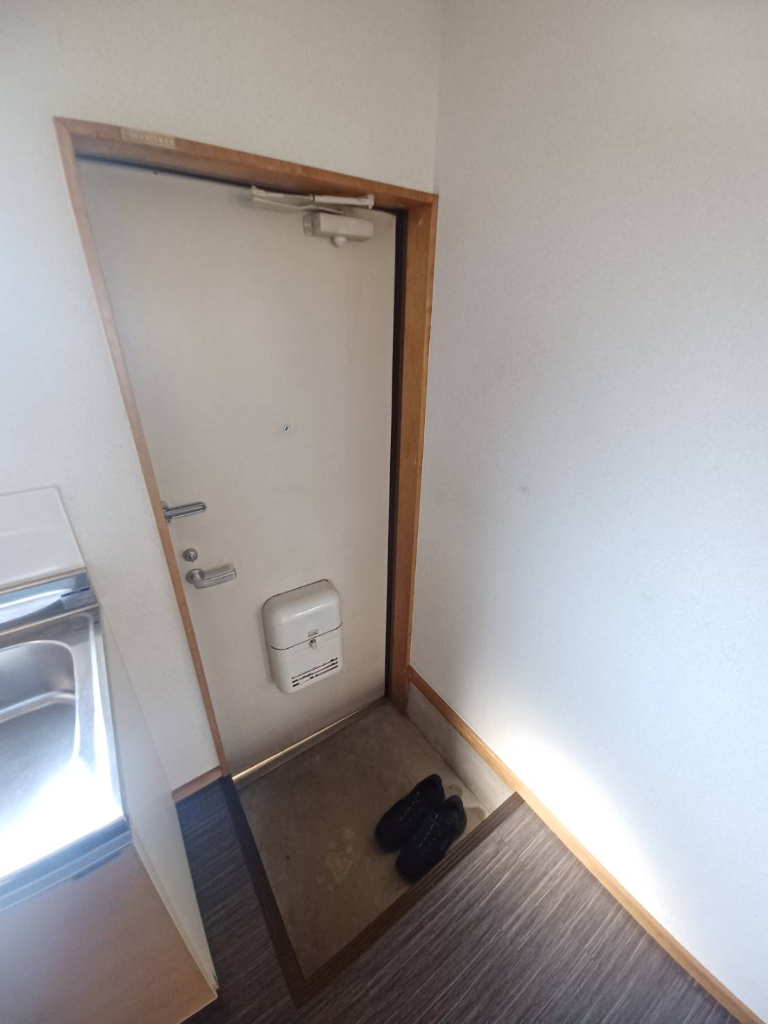 SSハイツ　郷ケ丘の玄関