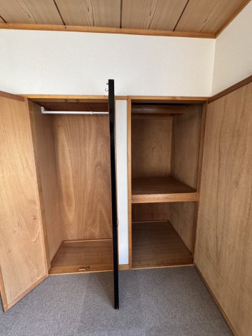 SSハイツ　郷ケ丘の玄関