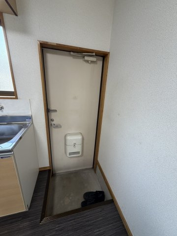 SSハイツ　郷ケ丘の玄関