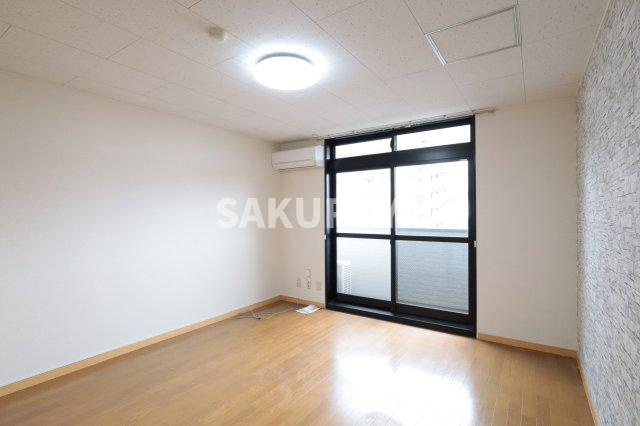 エンパレス　レオ　V22の洋室|2025年6月撮影。