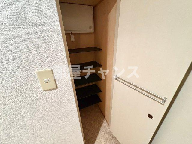 コート新栄の収納