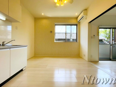 【その他】 | ブリリオ | こちらのリビングで趣味の時間をお楽しみください