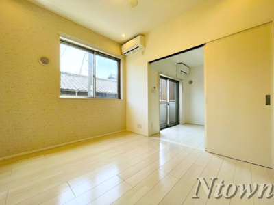 【その他】 | ブリリオ | こちらのリビングで趣味の時間をお楽しみください