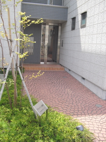 ブランメゾン妙蓮寺のロビー