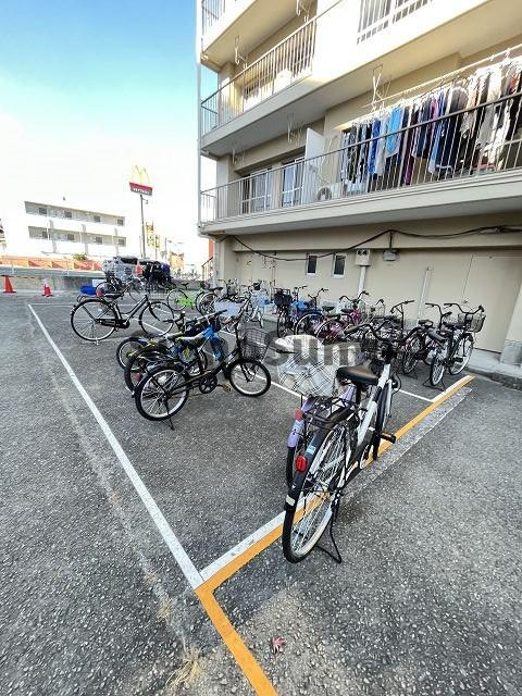 尼崎市杭瀬南新町４丁目の賃貸マンションの外観