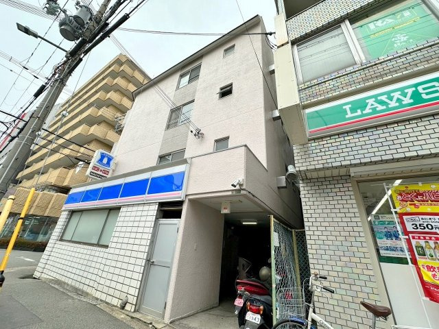 マンションハーモニー石原のエントランス