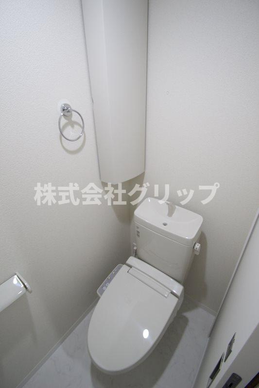 b'CASA Yokohamaのトイレ