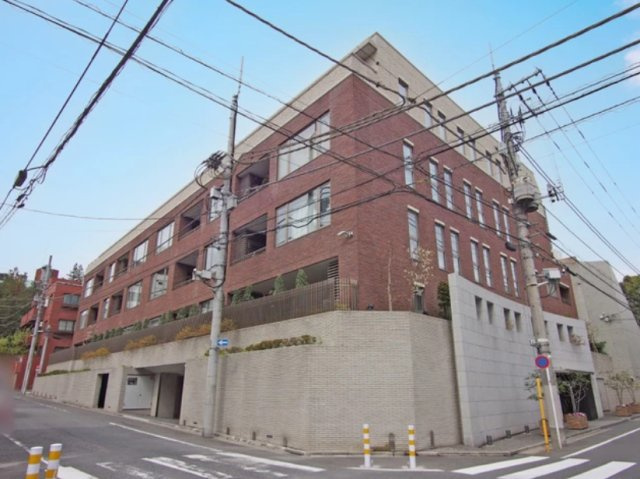 ルフォン南平台の外観