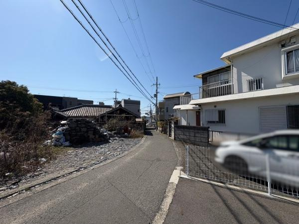 和歌山市弘西　中古戸建の前面道路含む現地写真