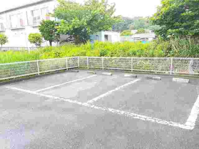 【駐車場】 | メゾンジオワイユⅠ