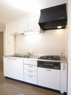 【キッチン】 | パナタウン白旗 | お料理しやすい3口ガスキッチン！