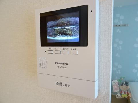 イヴェールのセキュリティ|カメラ付インターホン