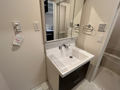 シャインキャッスルの洗面所