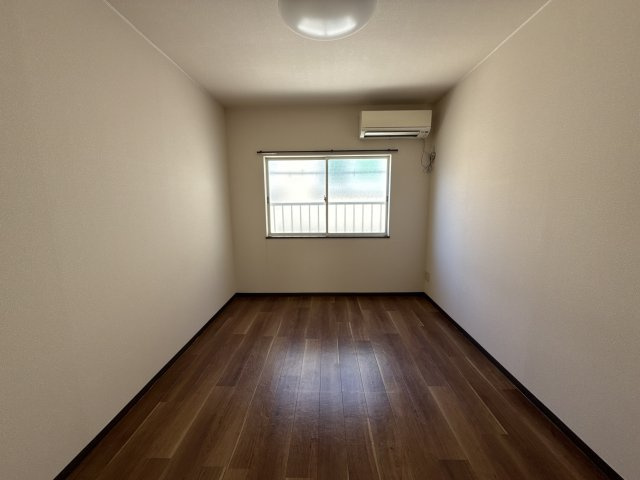 ツーバイフォー栗山の寝室