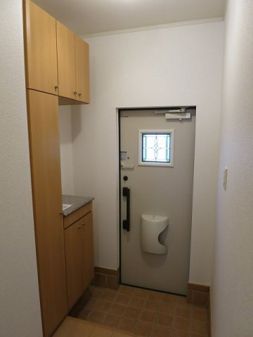 サンリット　タウンＢの玄関|ゆったりとした玄関です