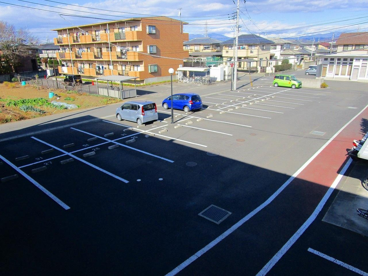 アストール Ｃの駐車場