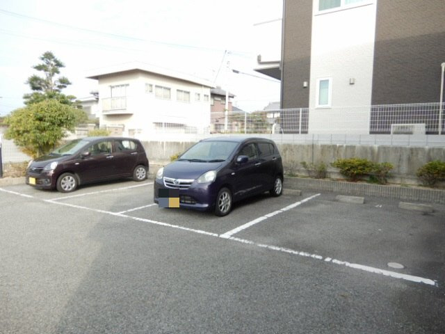 コートヤードⅤの駐車場