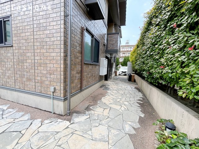 シャトレーヌB棟　　　刈谷市近郊の賃貸はクラスホームのエントランス