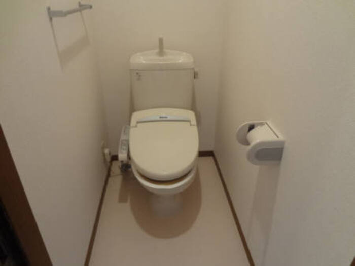 セレッソのトイレ|温水洗浄暖房便座