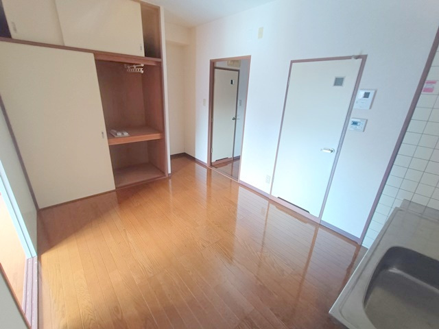 青木ビルの居間・リビング