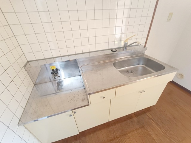 青木ビルのキッチン|きれいなキッチンです