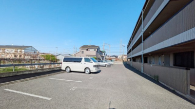 【駐車場】 | ヴィーブル18
